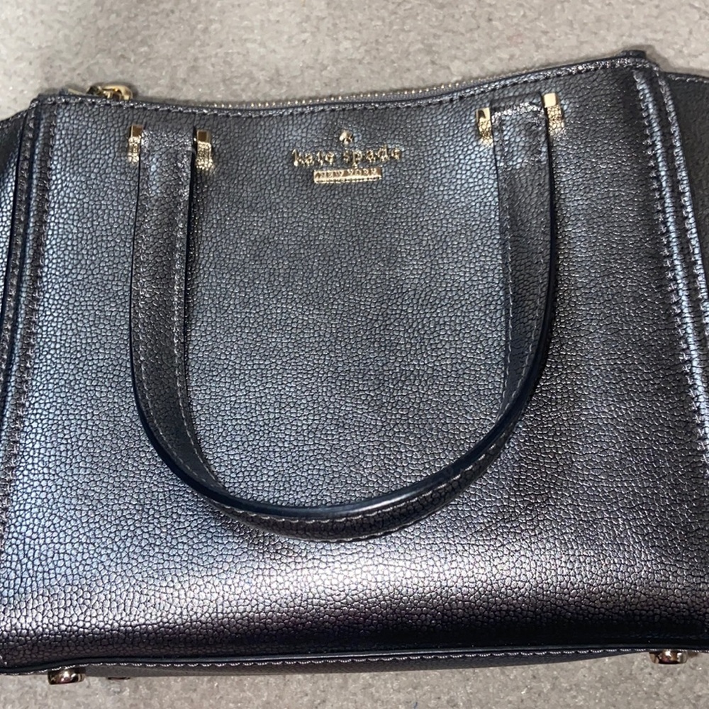 Used in good condition Kate spade bag